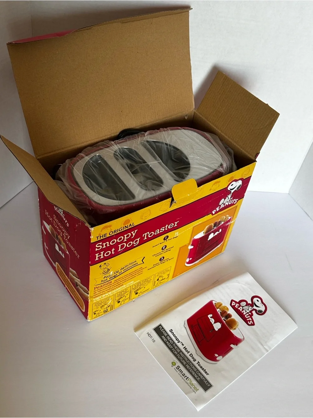 Peanuts image boxed